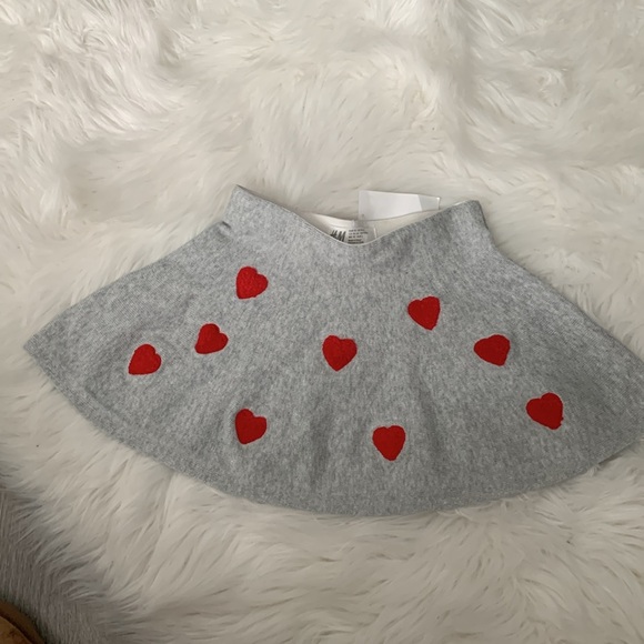 New Skirt sz 2 - Picture 2 of 3